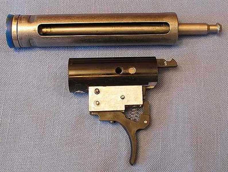 06-28-11-03-RWS-Diana-34P-breakbarrel-air-rifle-T05-trigger-and-piston