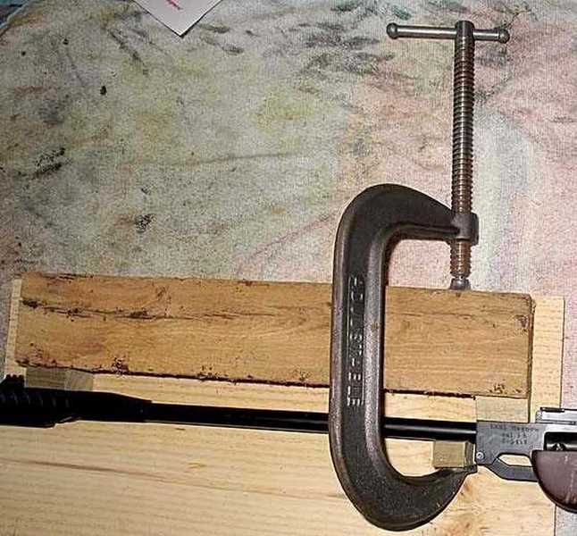 09-13-12-02-barrel-bending-fixture-in-operation
