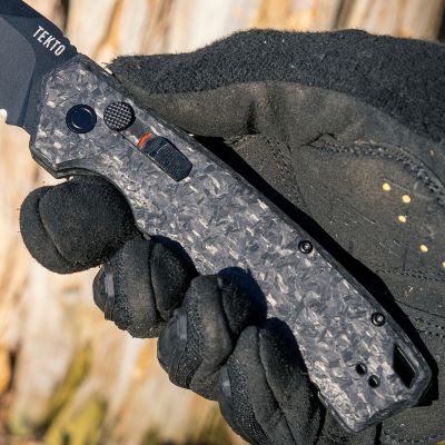 CONTOURED HANDLE