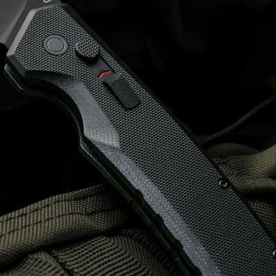 CONTOURED HANDLE